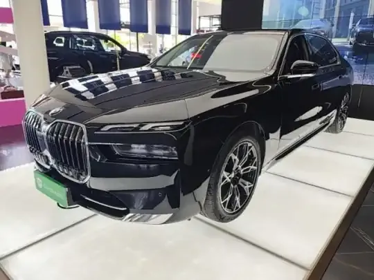 BMW 7 Series 2023 (42300 км)