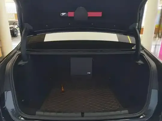 BMW 7 Series 2023 (42300 км)