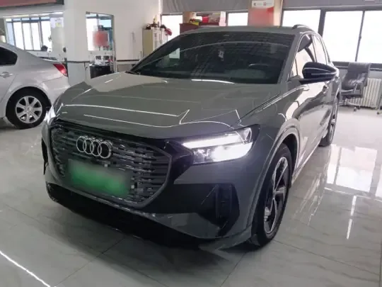Audi Q4 e-tron 2023 (54200 км)