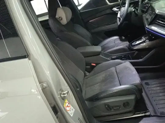 Audi Q4 e-tron 2023 (54200 км)