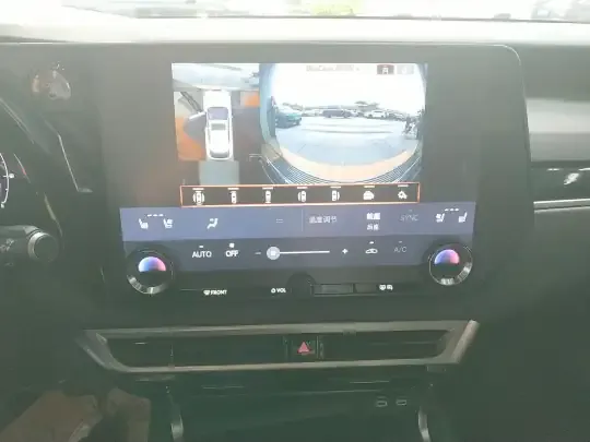 Lexus RX 2023 (14800 км)