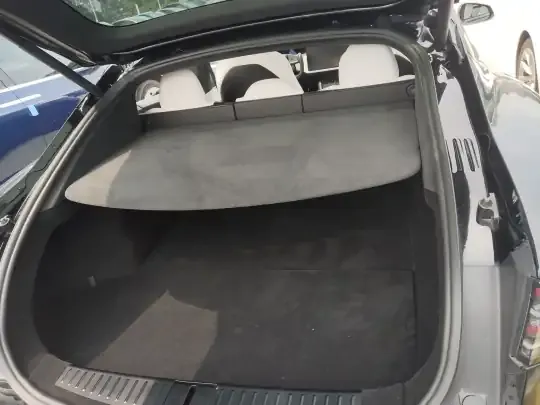 Tesla Model S 2023 (26000 км)