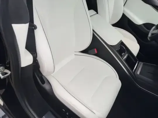 Tesla Model S 2023 (26000 км)