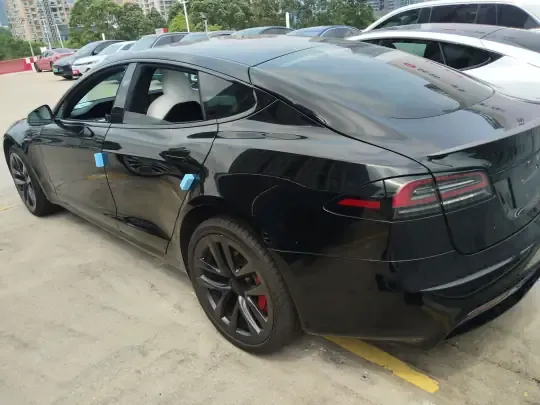 Tesla Model S 2023 (26000 км)