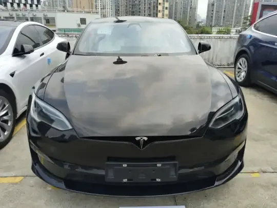 Tesla Model S 2023 (26000 км)