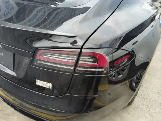 Tesla Model S 2023 (26000 км)