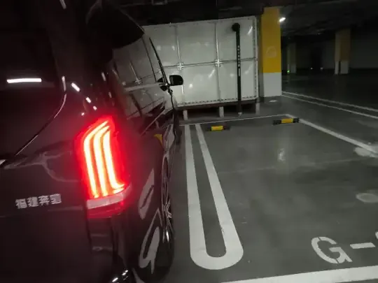 Mercedes-Benz V-Class 2022 (30299 км)