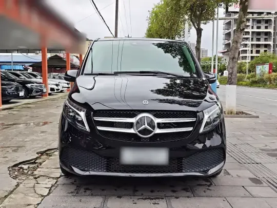 Mercedes-Benz V-Class 2022 (13400 км)