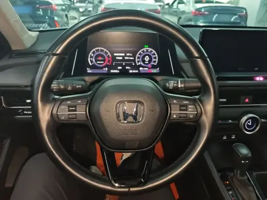 Honda Inspire 2023 (23600 км)