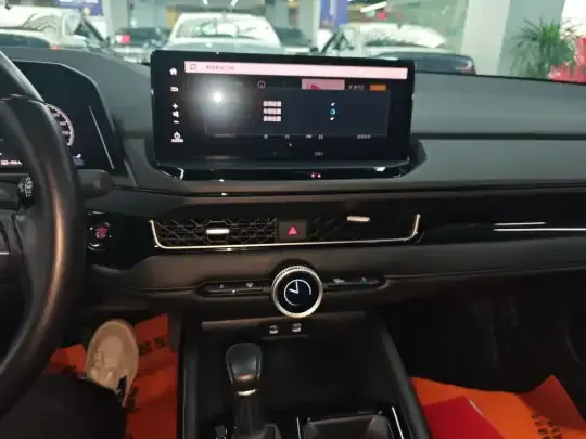 Honda Inspire 2023 (23600 км)