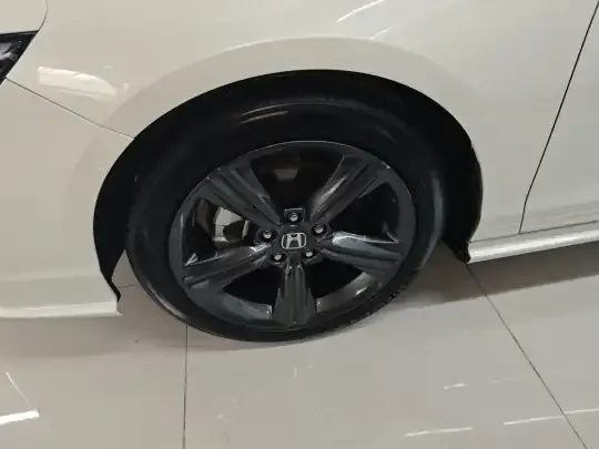 Honda Inspire 2023 (23600 км)