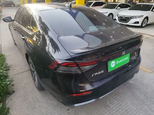 Honda Accord 2023 (25000 км)