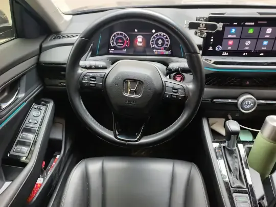 Honda Accord 2023 (18600 км)