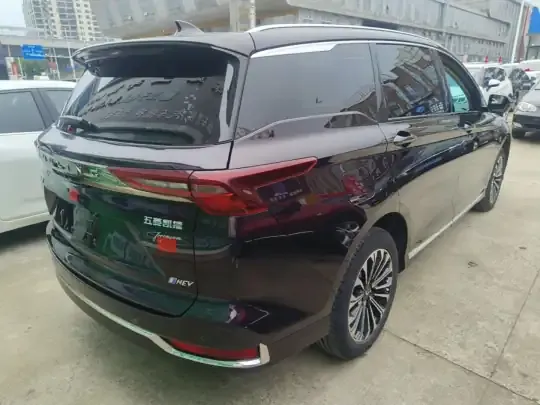 Wuling Victory 2023 (42900 км)