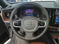 Volvo XC60 New Energy 2023 (200 км)