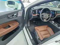 Volvo XC60 New Energy 2023 (200 км)