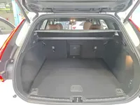 Volvo XC60 New Energy 2023 (200 км)