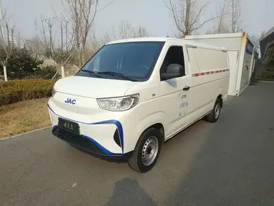 JAC Blue Cat 2023 (23900 км)