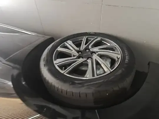 SAIC MAXUS G90 2023 (6000 км)