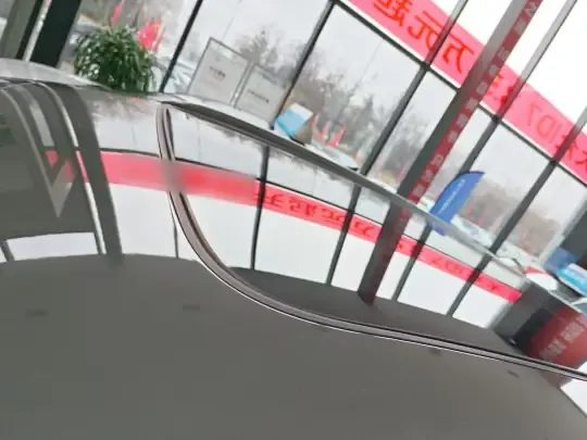 Audi Q4 e-tron 2023 (18300 км)