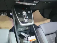 Audi Q4 e-tron 2023 (18300 км)