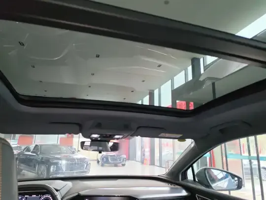Audi Q4 e-tron 2023 (18300 км)