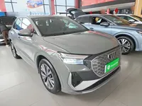 Audi Q4 e-tron 2023 (18300 км)