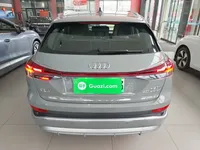 Audi Q4 e-tron 2023 (18300 км)