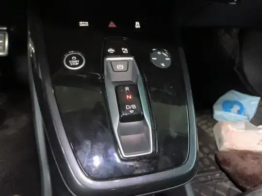 Audi Q4 e-tron 2023 (102899 км)