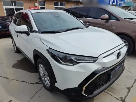 Toyota FRONTLANDER 2023 (26200 км)