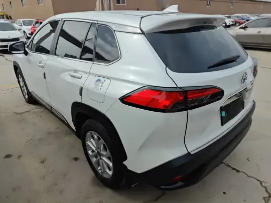 Toyota FRONTLANDER 2023 (26200 км)