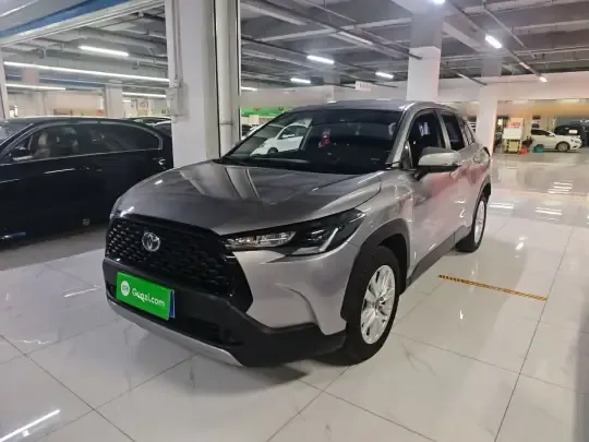 Toyota Corolla Cross 2023 (25200 км)