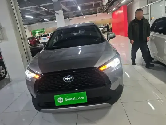 Toyota Corolla Cross 2023 (25200 км)