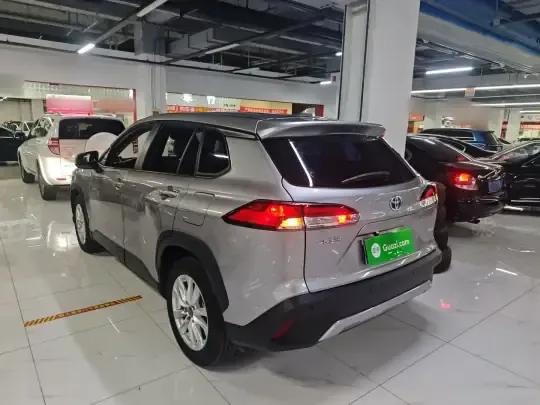 Toyota Corolla Cross 2023 (25200 км)