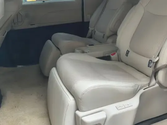 Toyota Sienna 2023 (26300 км)