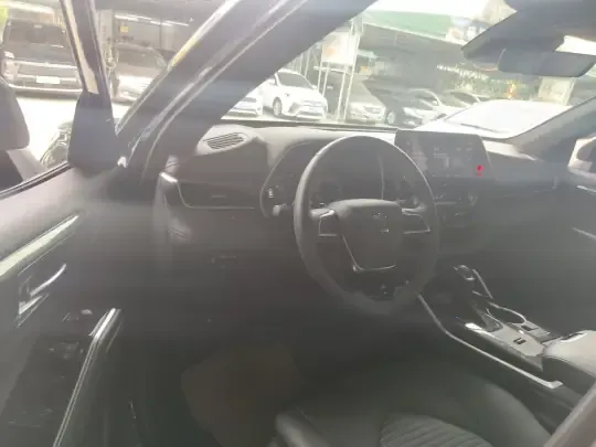 Toyota Crown Kluger 2023 (68000 км)