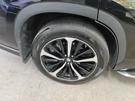 Toyota Crown Kluger 2023 (49800 км)