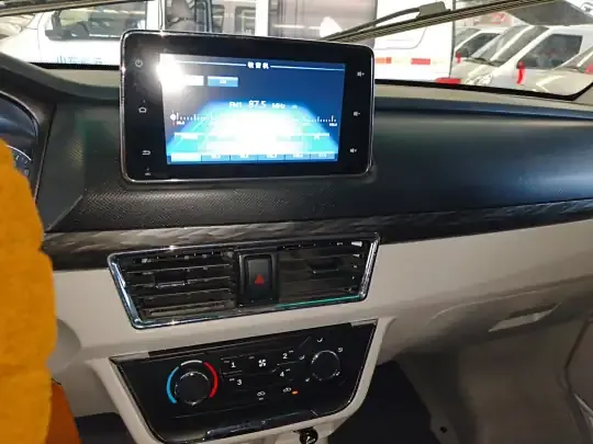 Jinbei New Hiace S 2023 (9400 км)