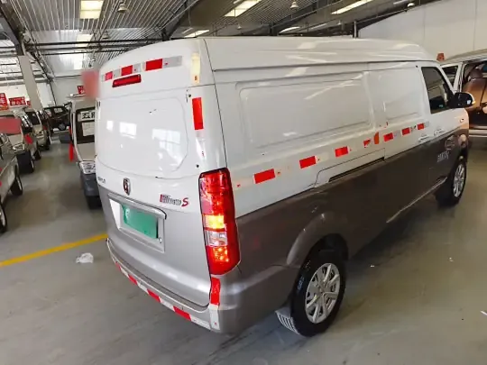 Jinbei New Hiace S 2023 (9400 км)