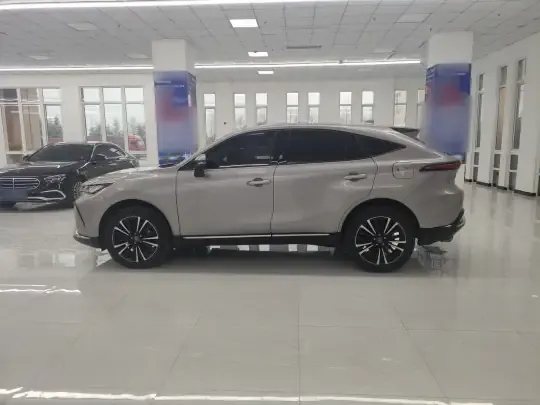 Toyota Venza 2023 (10800 км)