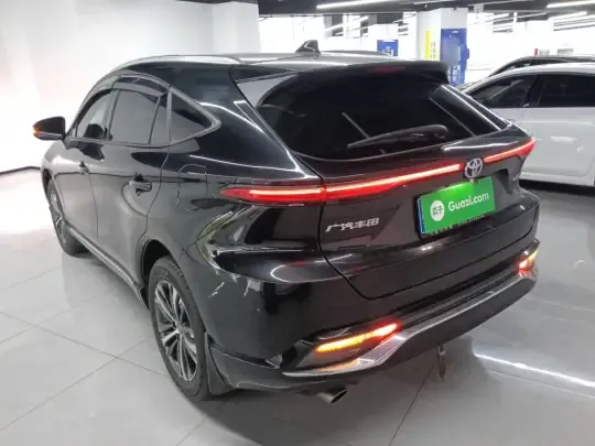 Toyota Venza 2023 (14100 км)