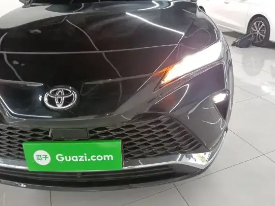 Toyota Venza 2023 (14100 км)