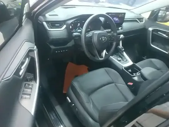 Toyota Wildlander 2023 (8700 км)