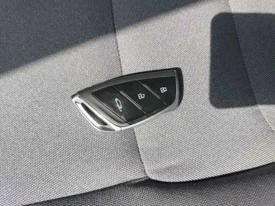 SAIC MAXUS Xintu V70 2023 (3200 км)