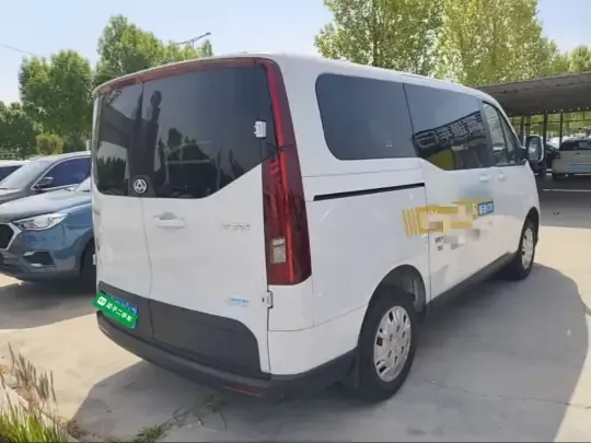 SAIC MAXUS Xintu V70 2023 (3200 км)