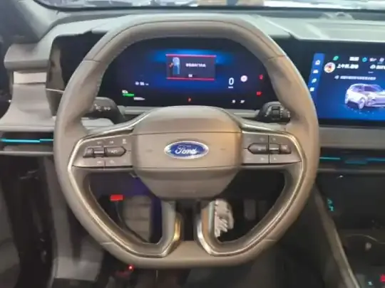 Ford Edge 2023 (32800 км)