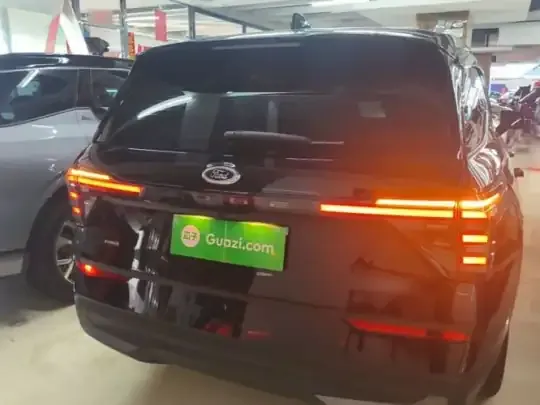 Ford Edge 2023 (32800 км)
