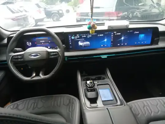 Ford Edge 2023 (25600 км)