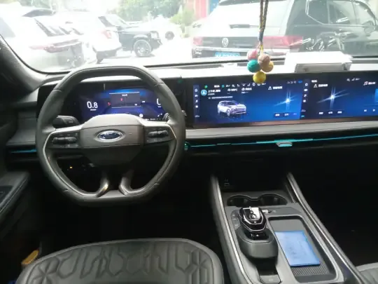 Ford Edge 2023 (25600 км)
