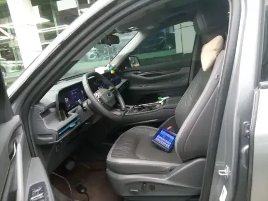 Ford Edge 2023 (25600 км)